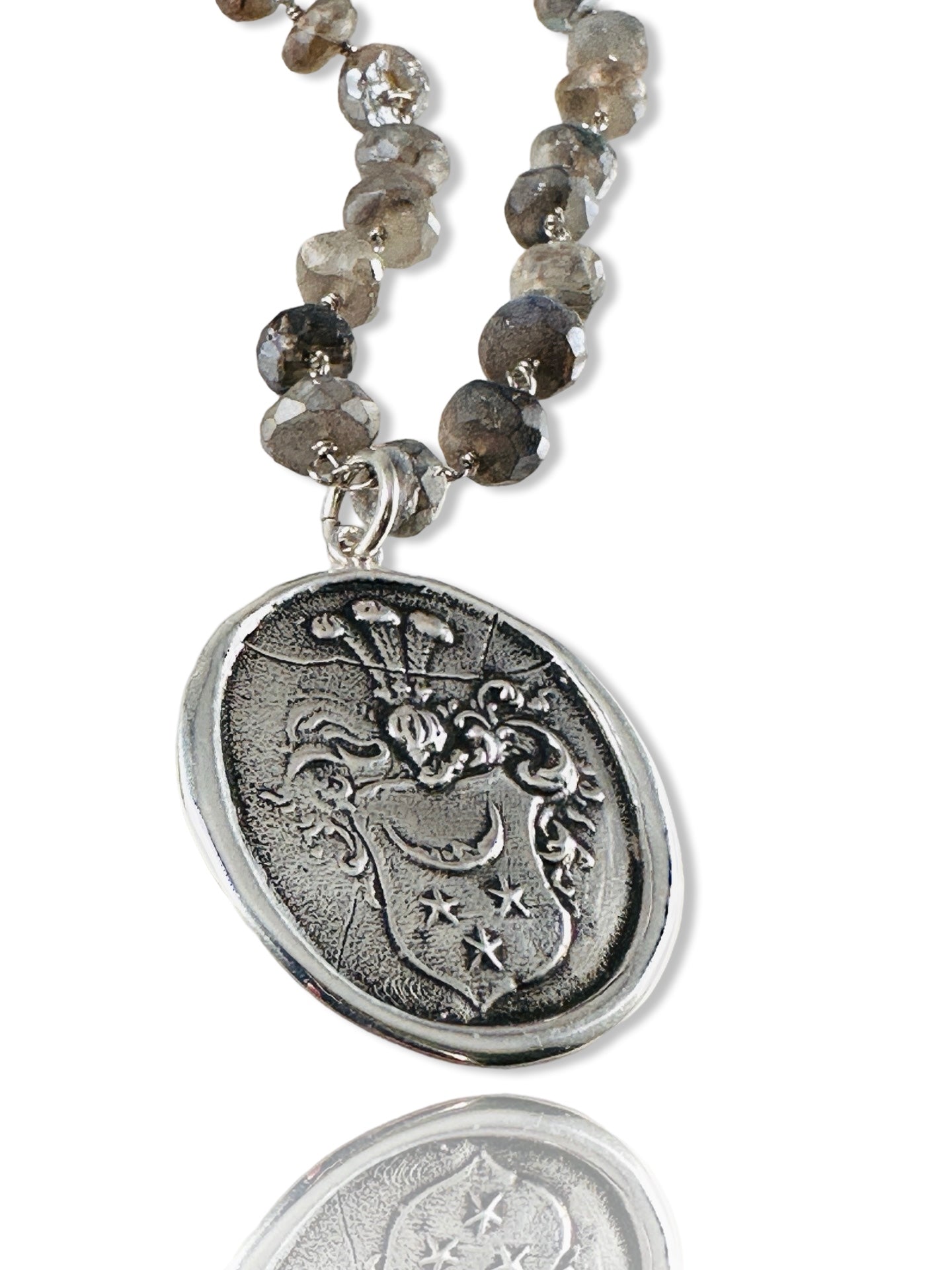 Peaceful Queen Labradorite Necklace