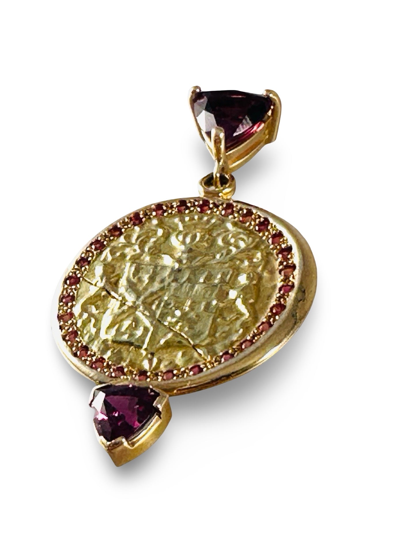 18k Gold Royalty Pendant