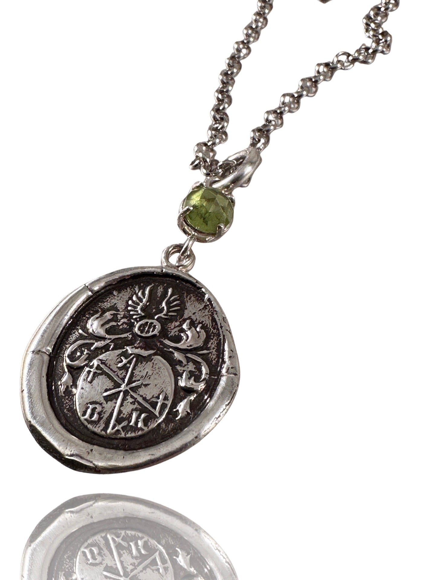 Baton Shield Peridot Necklace