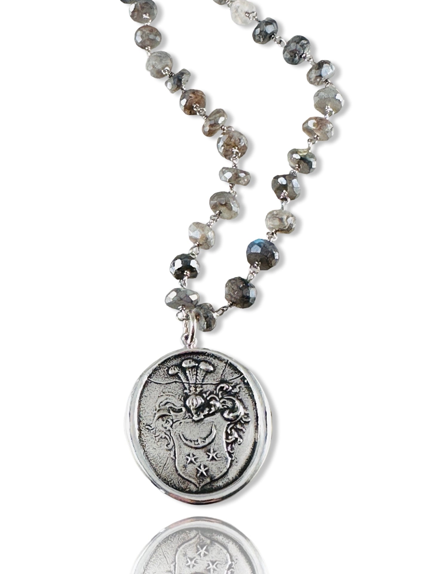 Peaceful Queen Labradorite Necklace