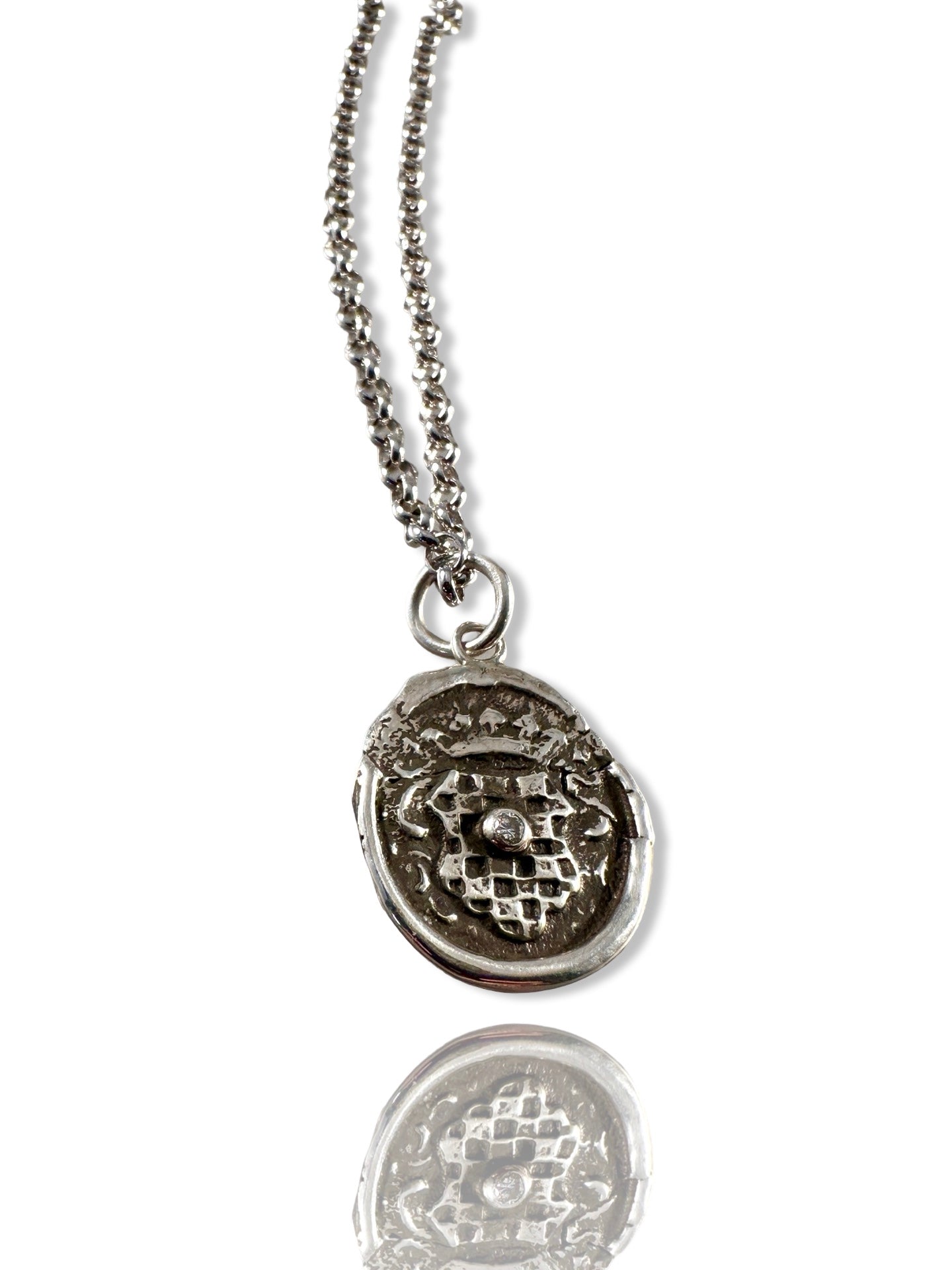 Checkered Crown Charm Necklace with Diamond