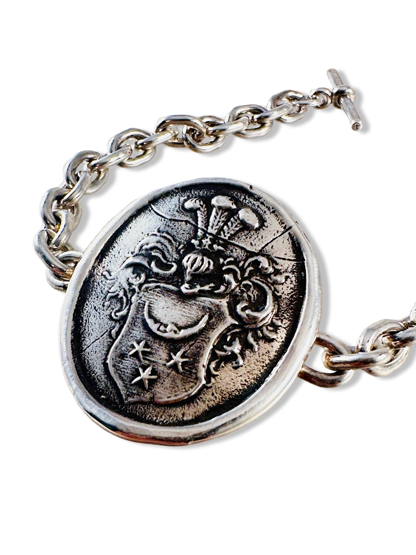 Large Peaceful Queen Shield Bracelet