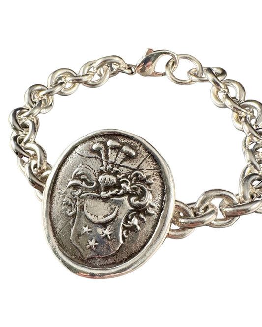 Large Peaceful Queen Shield Bracelet