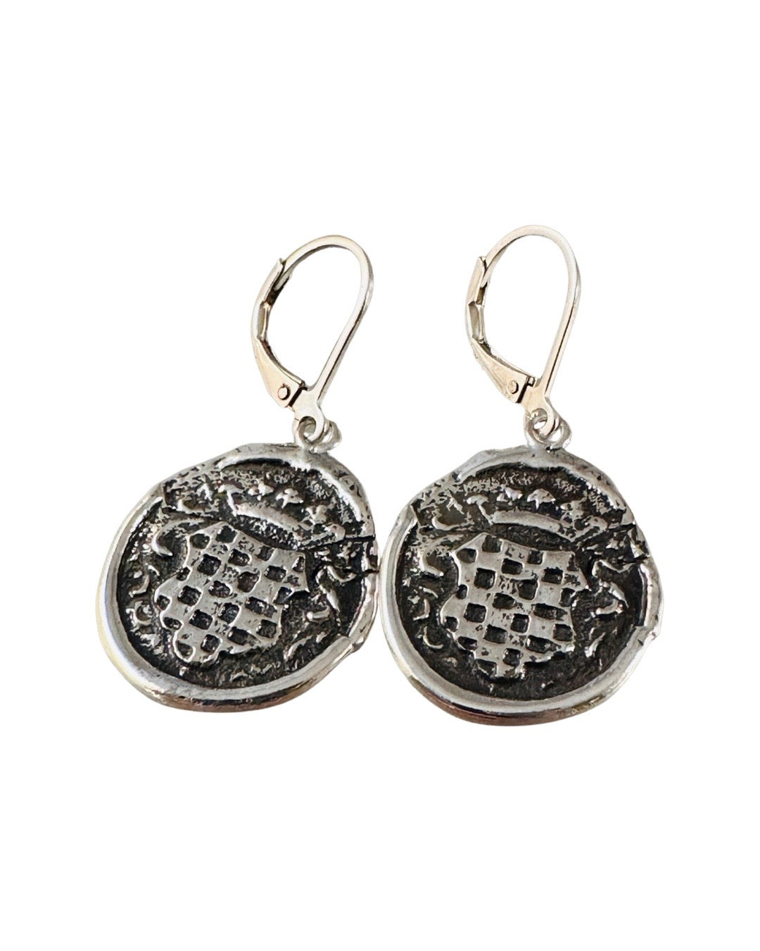 Checkered Crest Silver Shield Earring